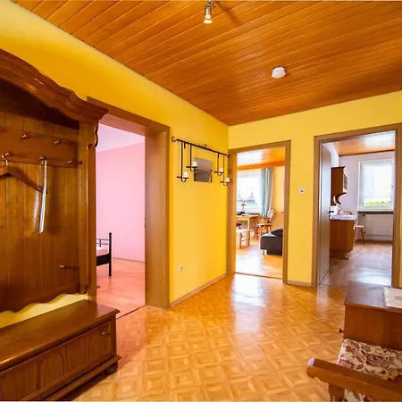 Ferienwohnung Helene Apartman *